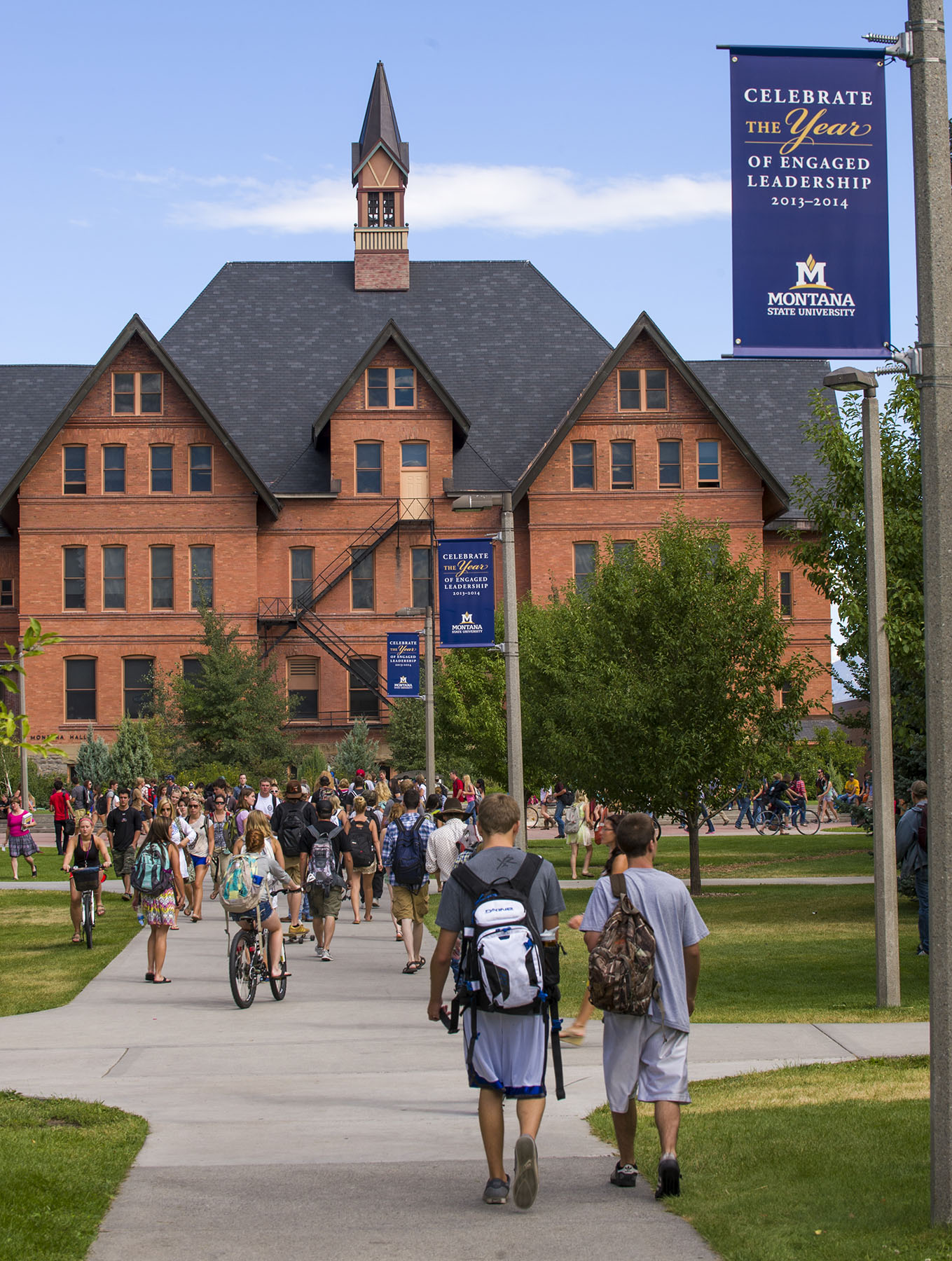 MSU sets enrollment record with 15,294 students