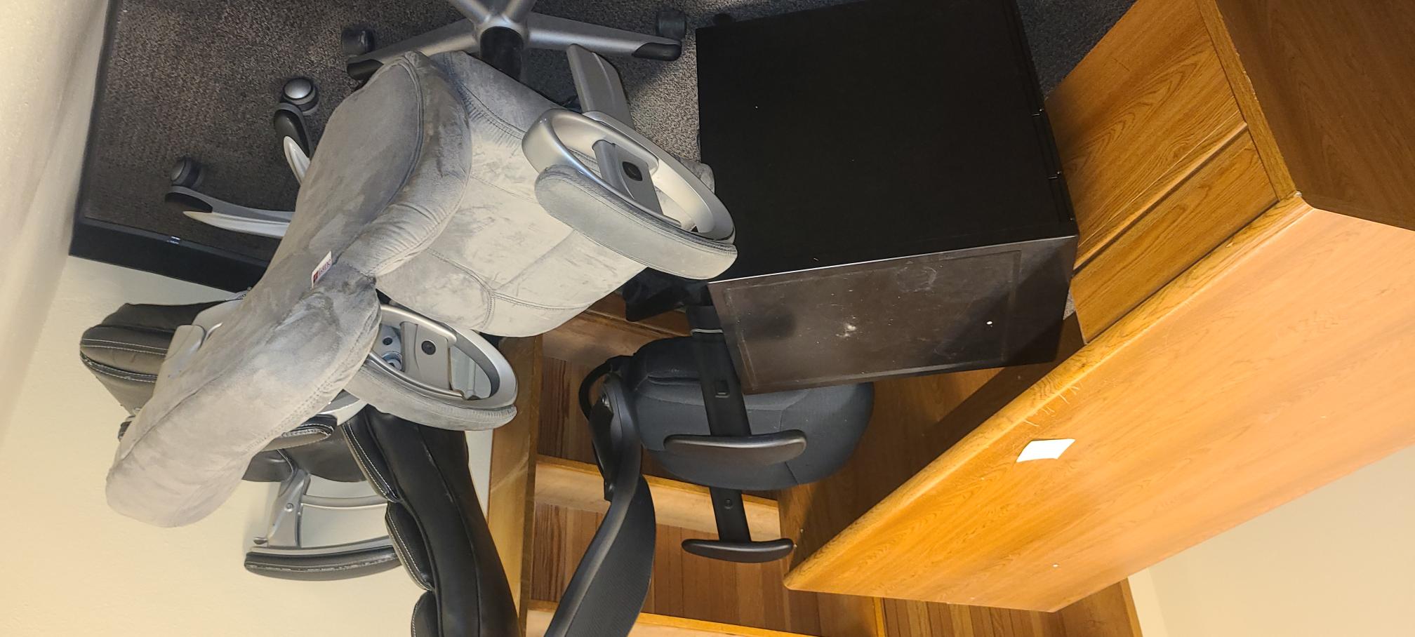 office chairs on wheels Rolling office chairs