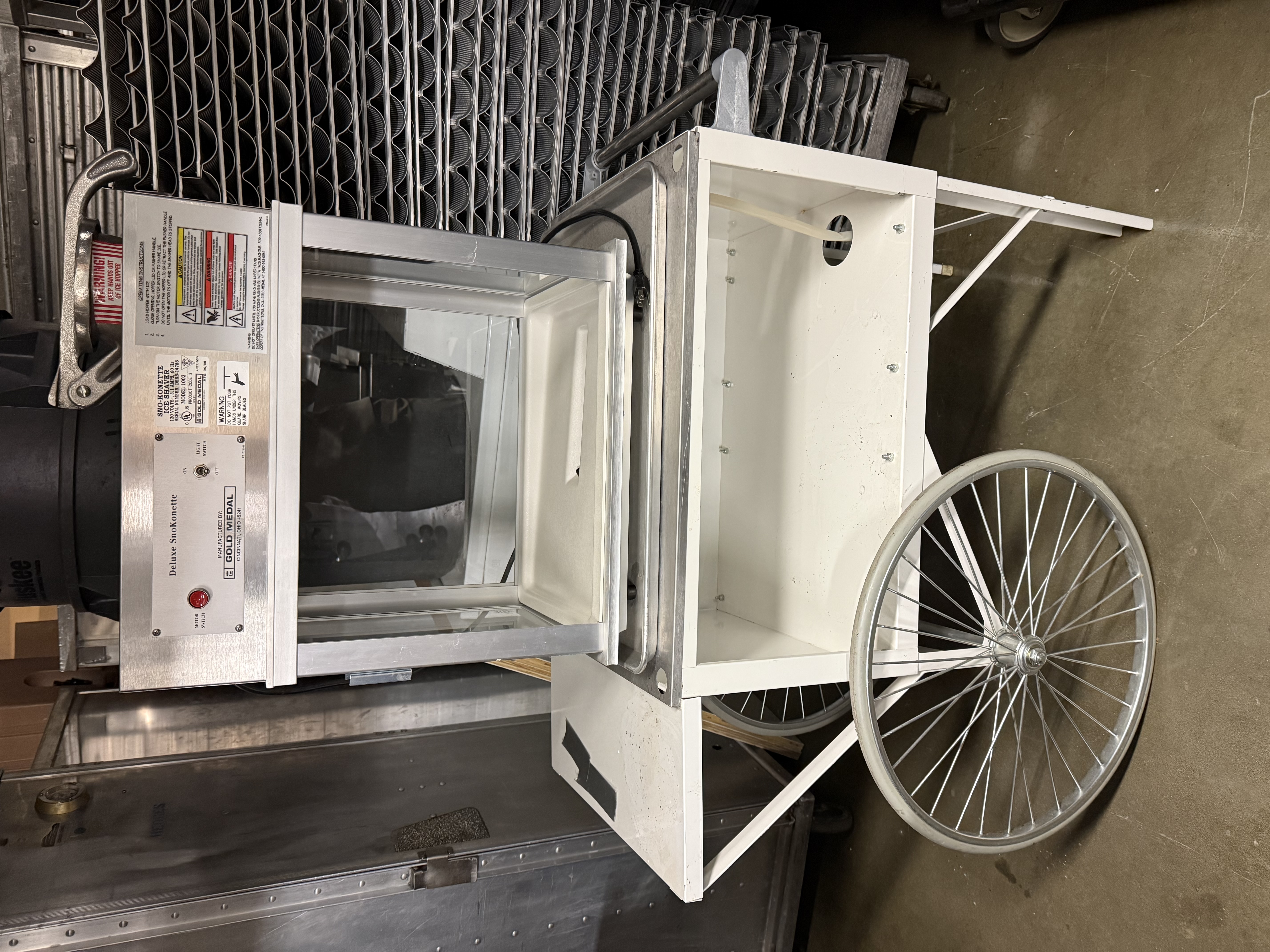 Snow come maker on wheels
