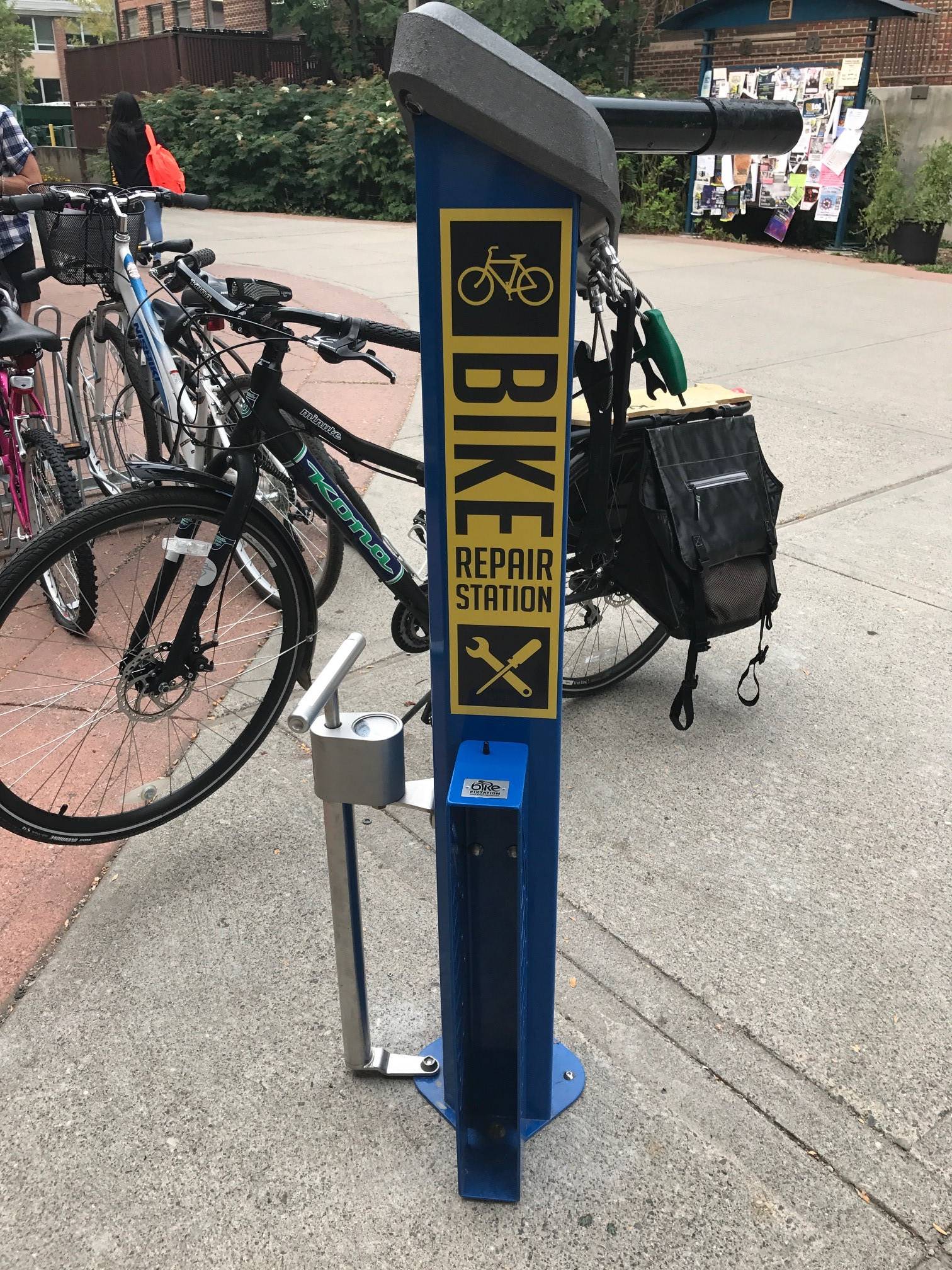 bike fix station