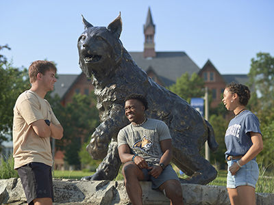 Students in front of the bobcat statue